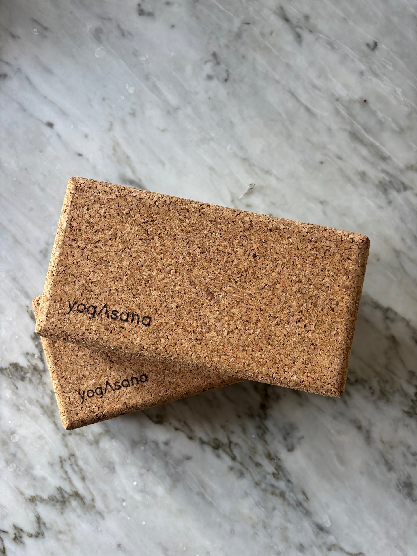 Ladrillo de corcho para yoga Yogasana