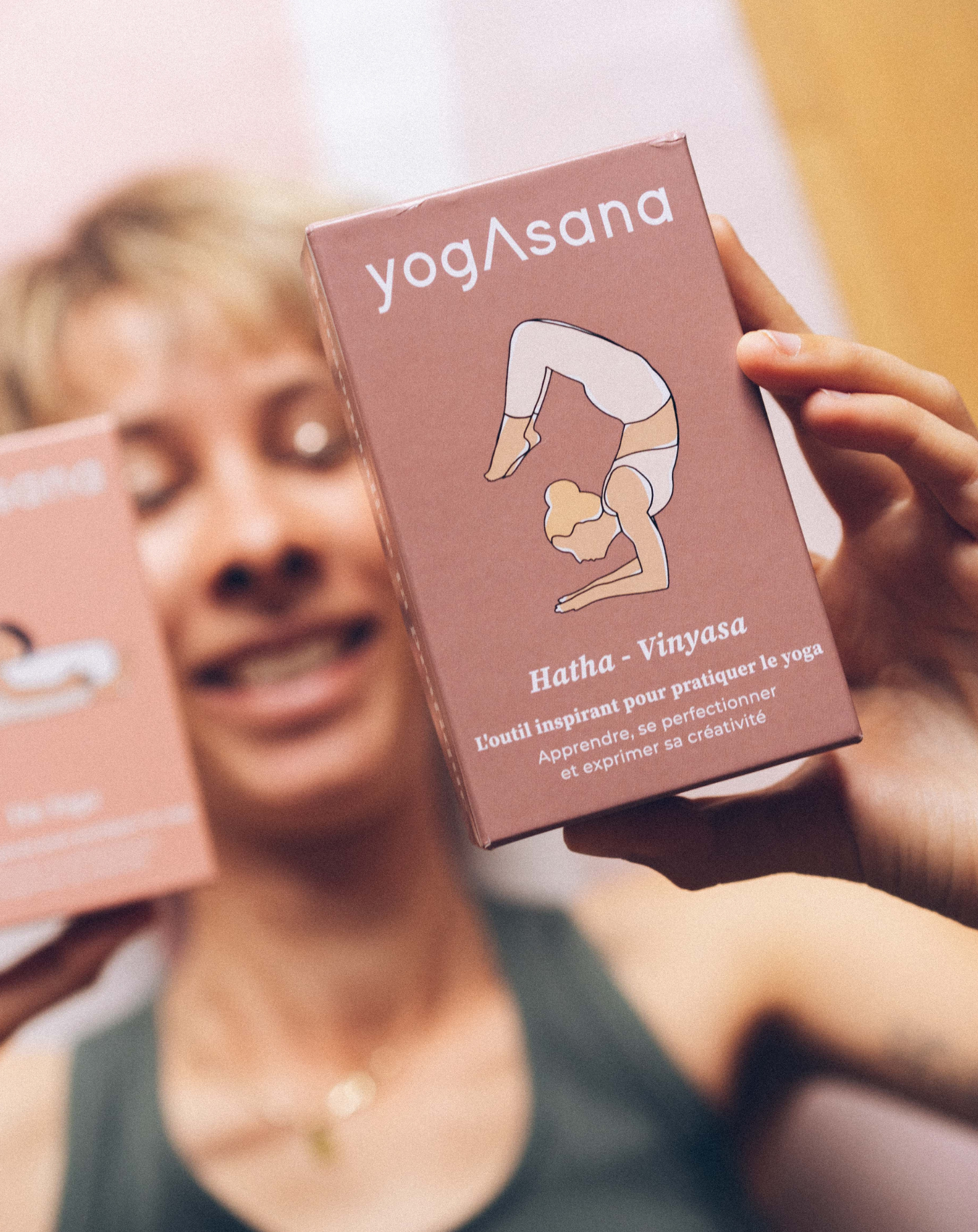 YOGASANA, le jeu de cartes de yoga